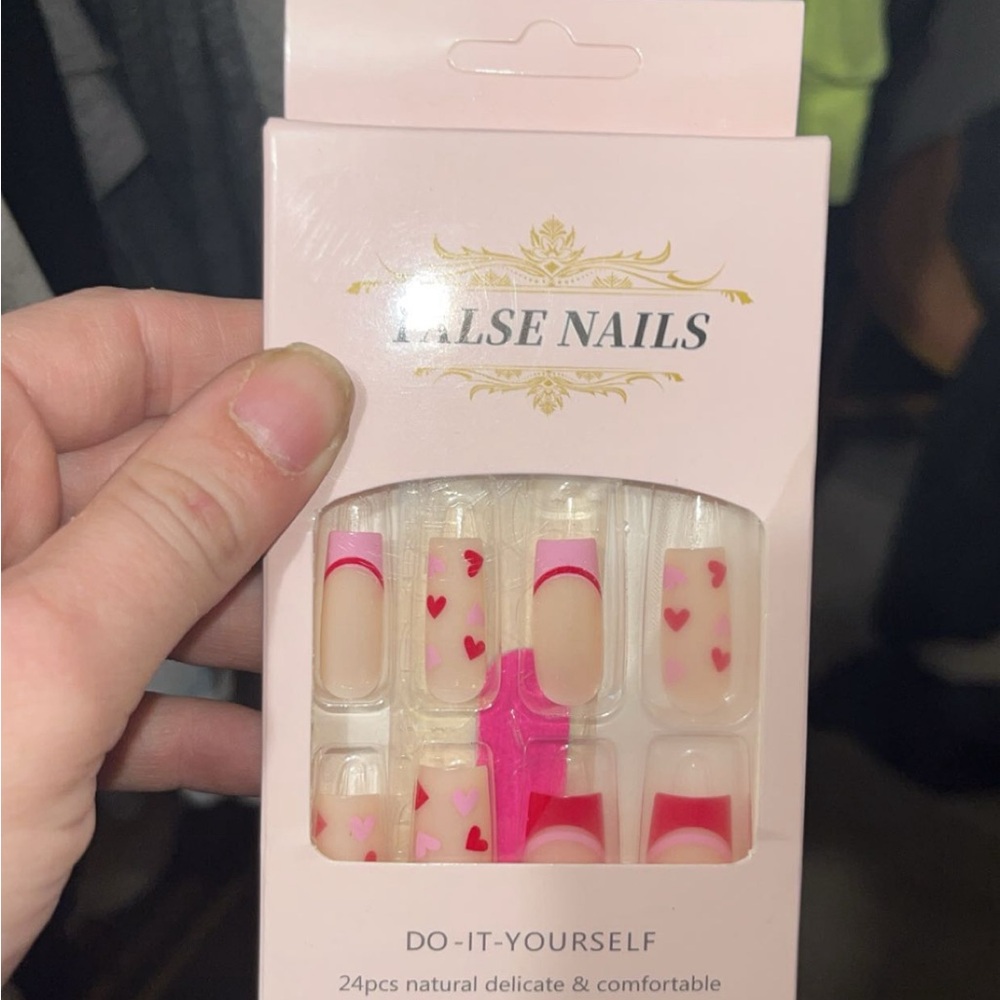 Heart themed press on nails